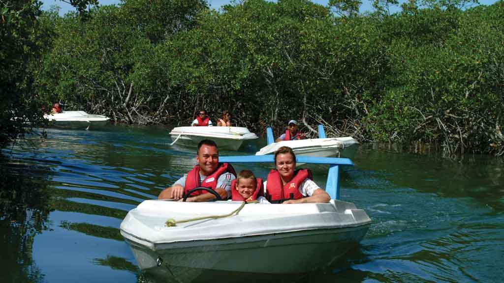 Boat Adventure Boat Adventure cayo guillermo