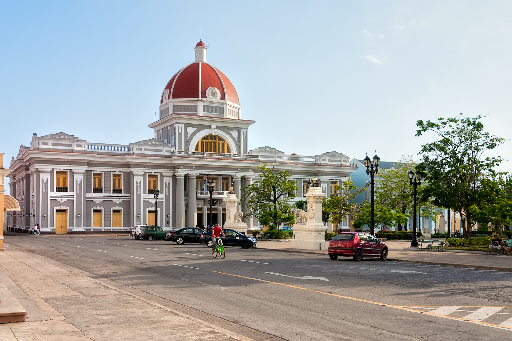 Cienfuegos City tour with dance classes Cienfuegos City tour with dance classes