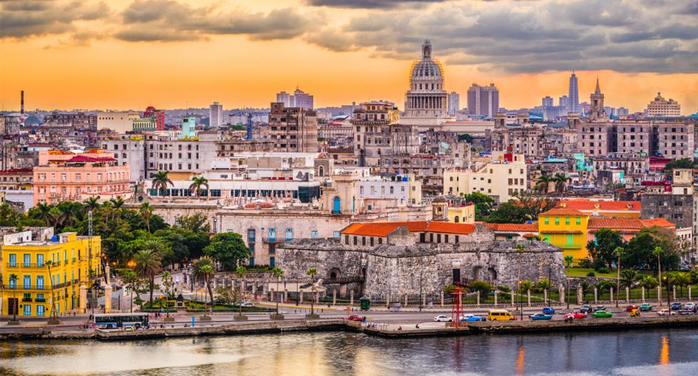 Desde Cayo Largo a La Habana   Flights from Cayo Largo to Havana