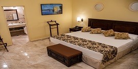Hotel E Plaza Colon - Single Room
